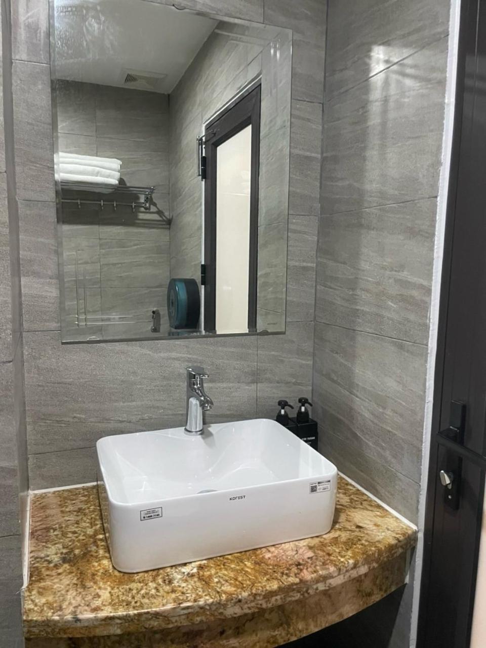 Kim Thanh Hotel, Vinh Phuc - Near Heron Lake Golf, Dam Vac Vinh Yen Extérieur photo